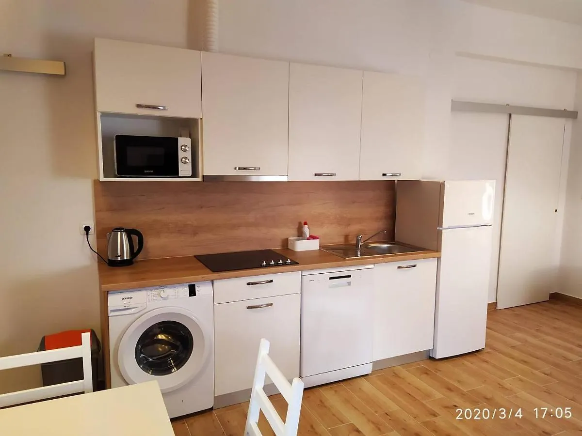 בית הארחה Apartments And Rooms With Parking Space Novi Vinodolski - 19860